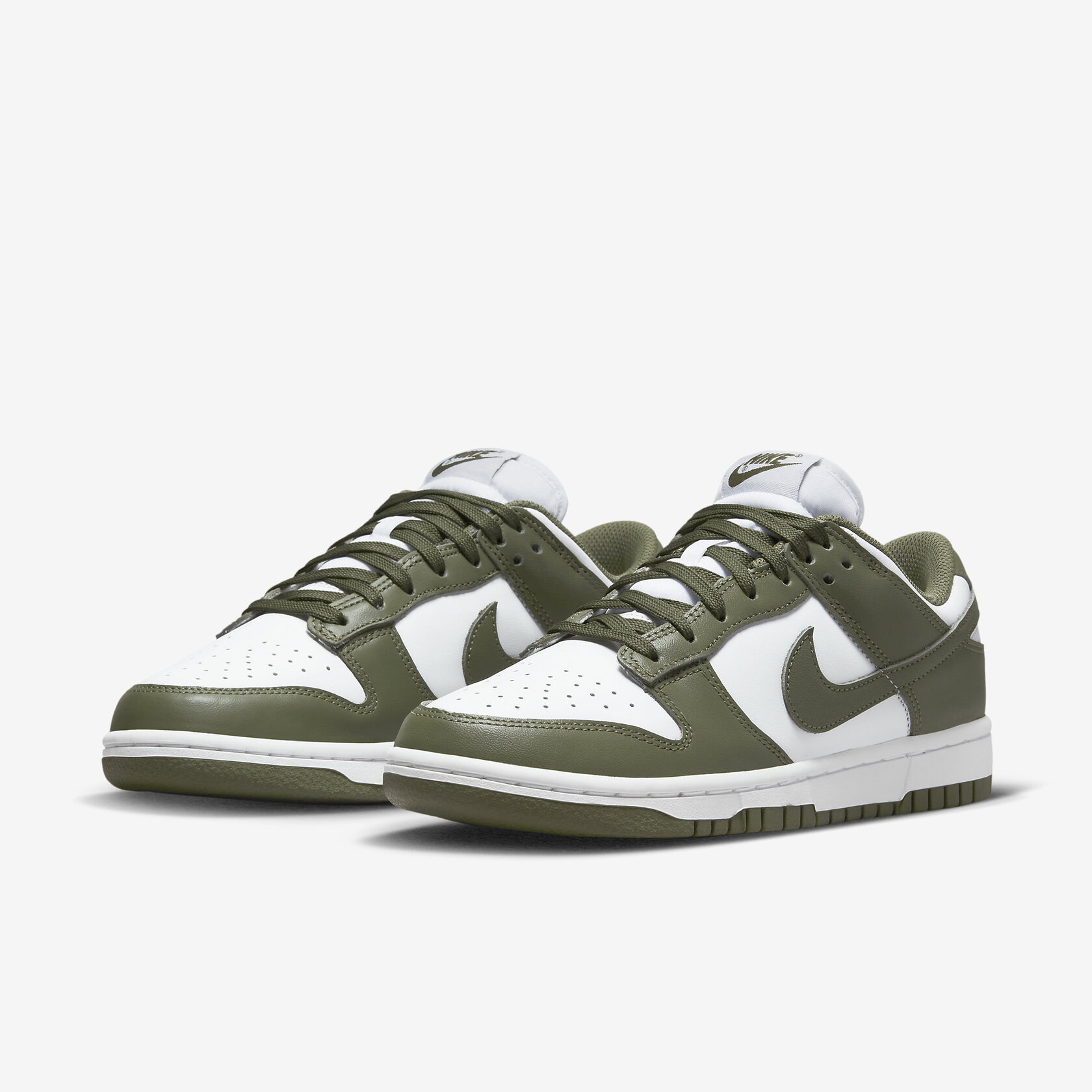 Nike Dunk Low 'Medium Olive' W4
