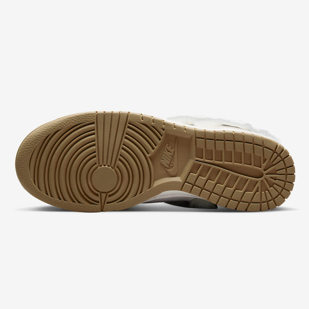 Nike Dunk Low 'Mink and Jewels' (W)1