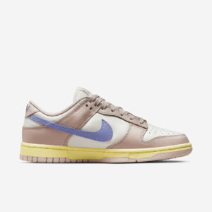 Nike Dunk Low Pink Oxford (W)4