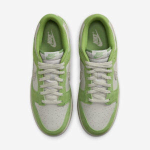 Nike Dunk Low 'Safari Swoosh Chlorophyll'3
