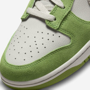 Nike Dunk Low 'Safari Swoosh Chlorophyll'7