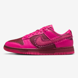 Nike Dunk Low Valentine's Day (2022) (W)