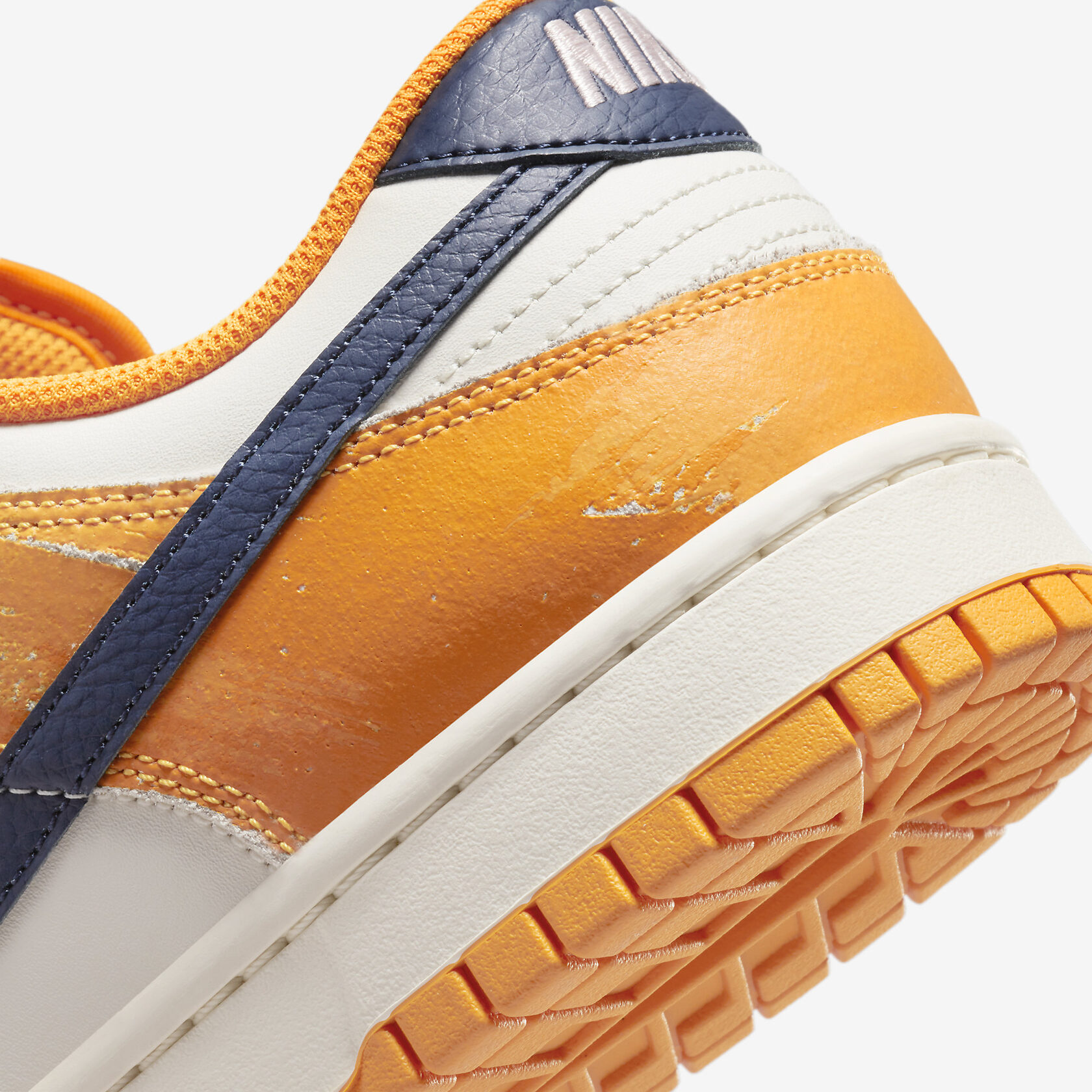 Nike Dunk Low 'Wear and Tear'7