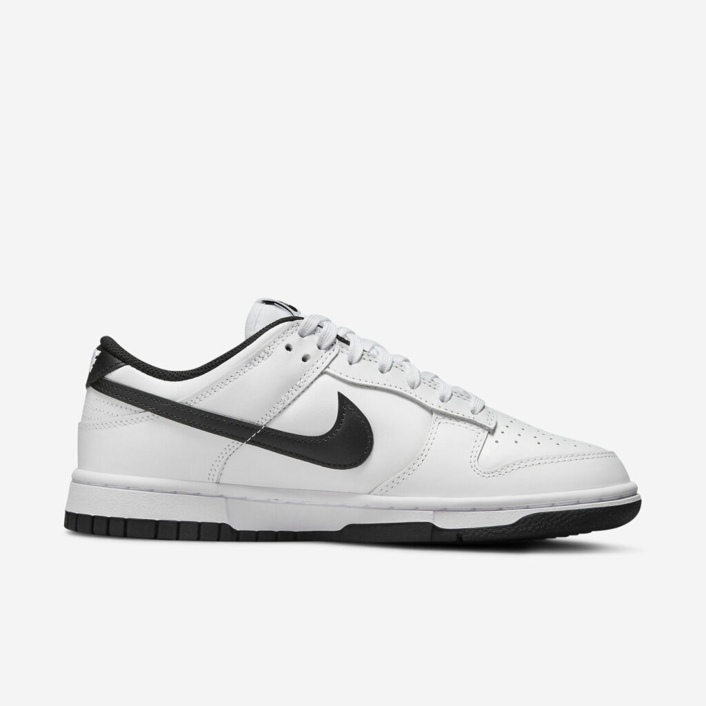 Nike Dunk Low White and Black (W)2