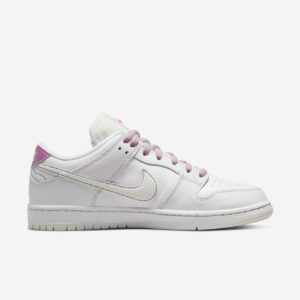 Nike SB Dunk Low “Be True”2