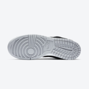 Nike SB SB Dunk Low x MEDICOM TOY “BE@RBRICK”1