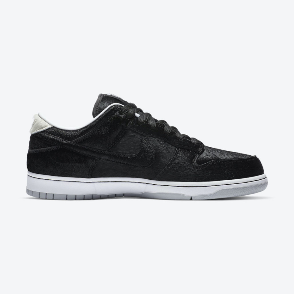 Nike SB SB Dunk Low x MEDICOM TOY “BE@RBRICK”2