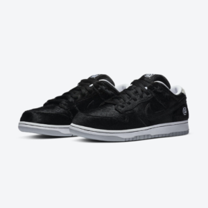 Nike SB SB Dunk Low x MEDICOM TOY “BE@RBRICK”3
