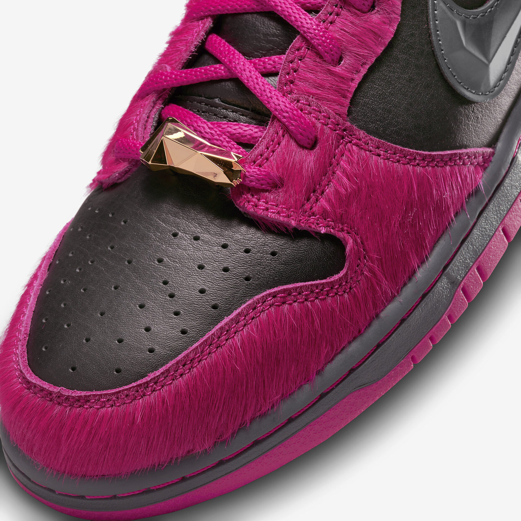 Run The Jewels X Nike SB Dunk High6