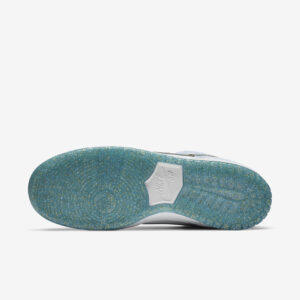Sean Cliver X Nike SB Dunk Low1