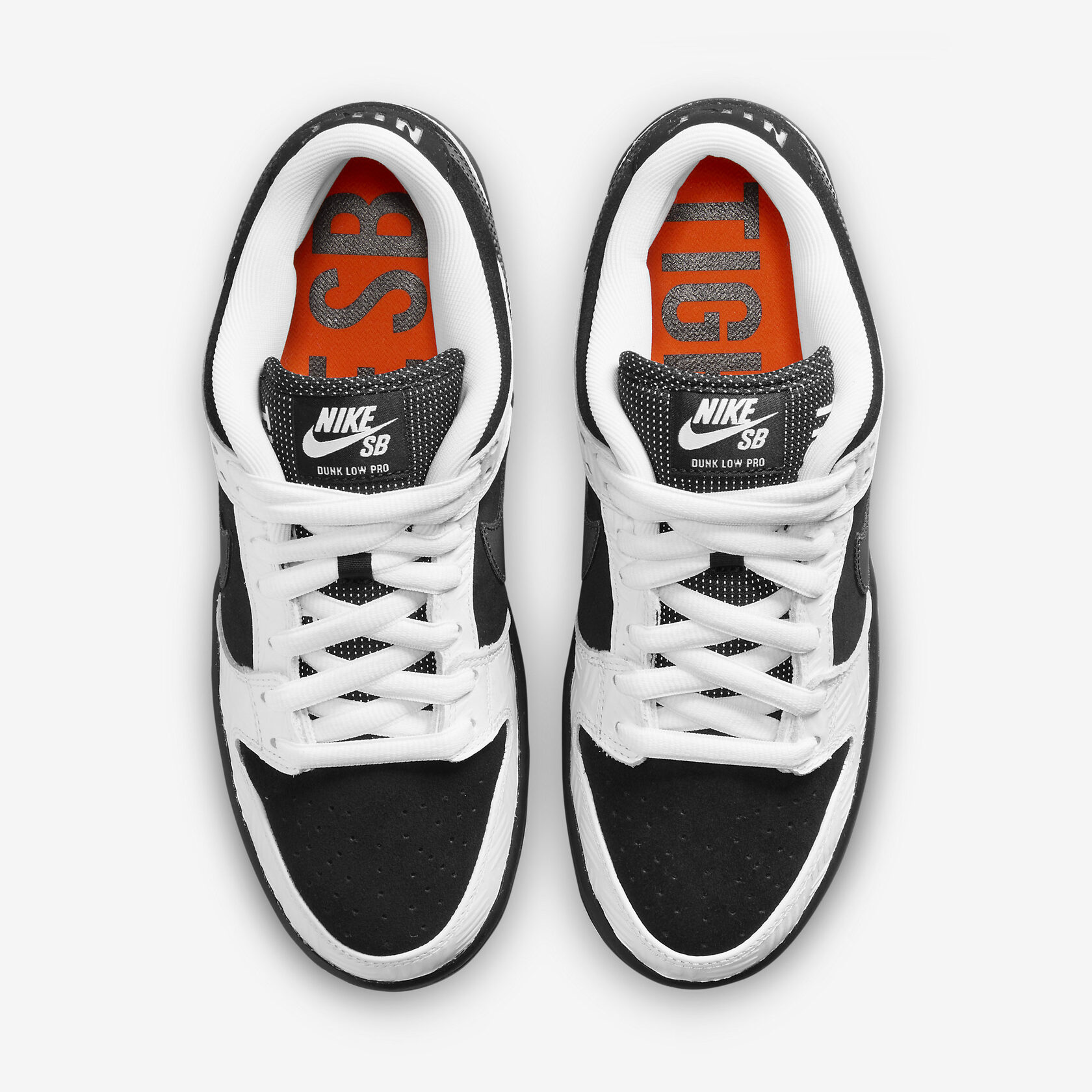 TIGHTBOOTH x Nike SB Dunk Low Black3