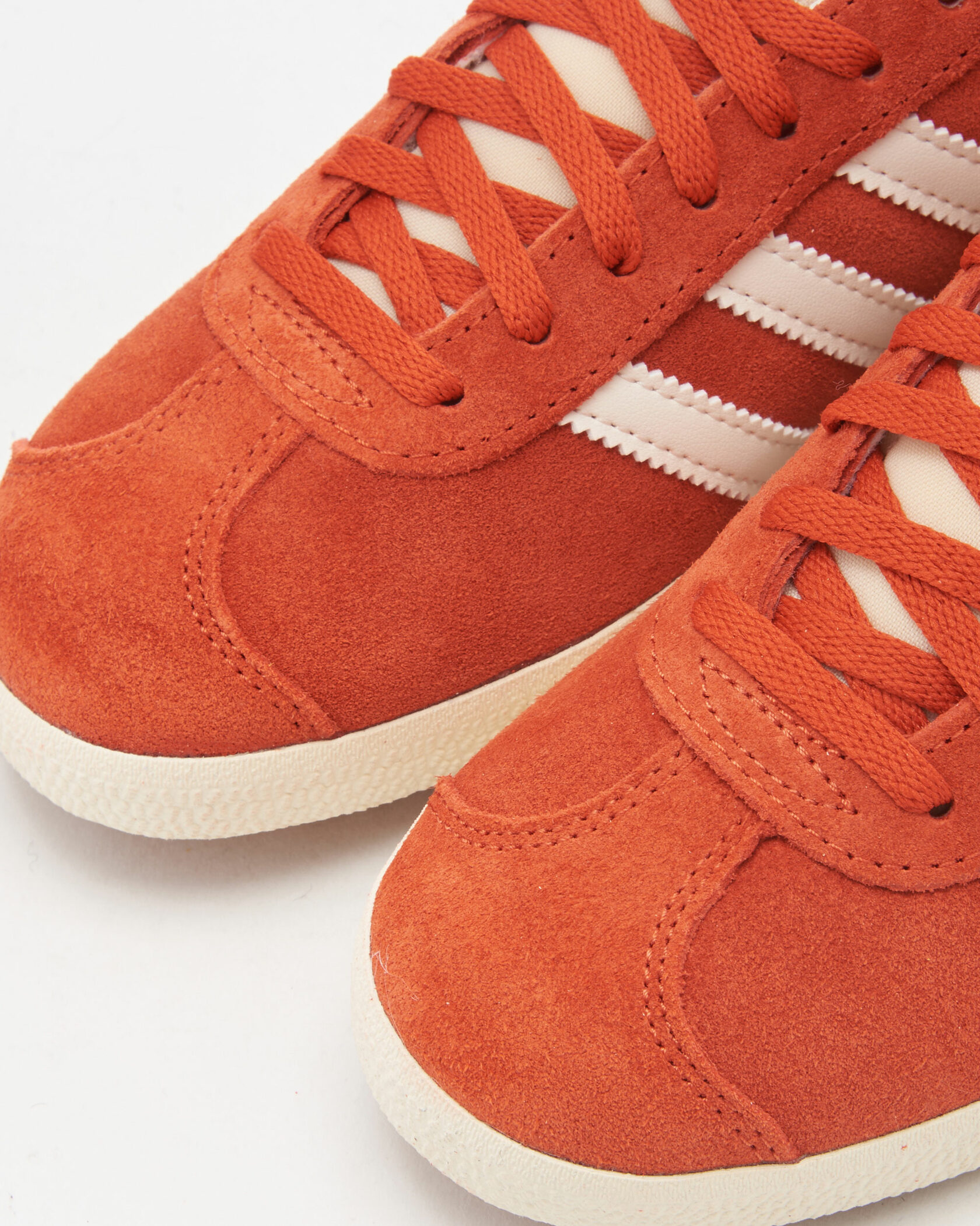 Adidas Gazelle 'Preloved Red'7