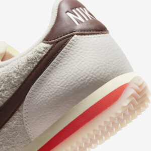 Nike Cortez 'Light Orewood Brown'7