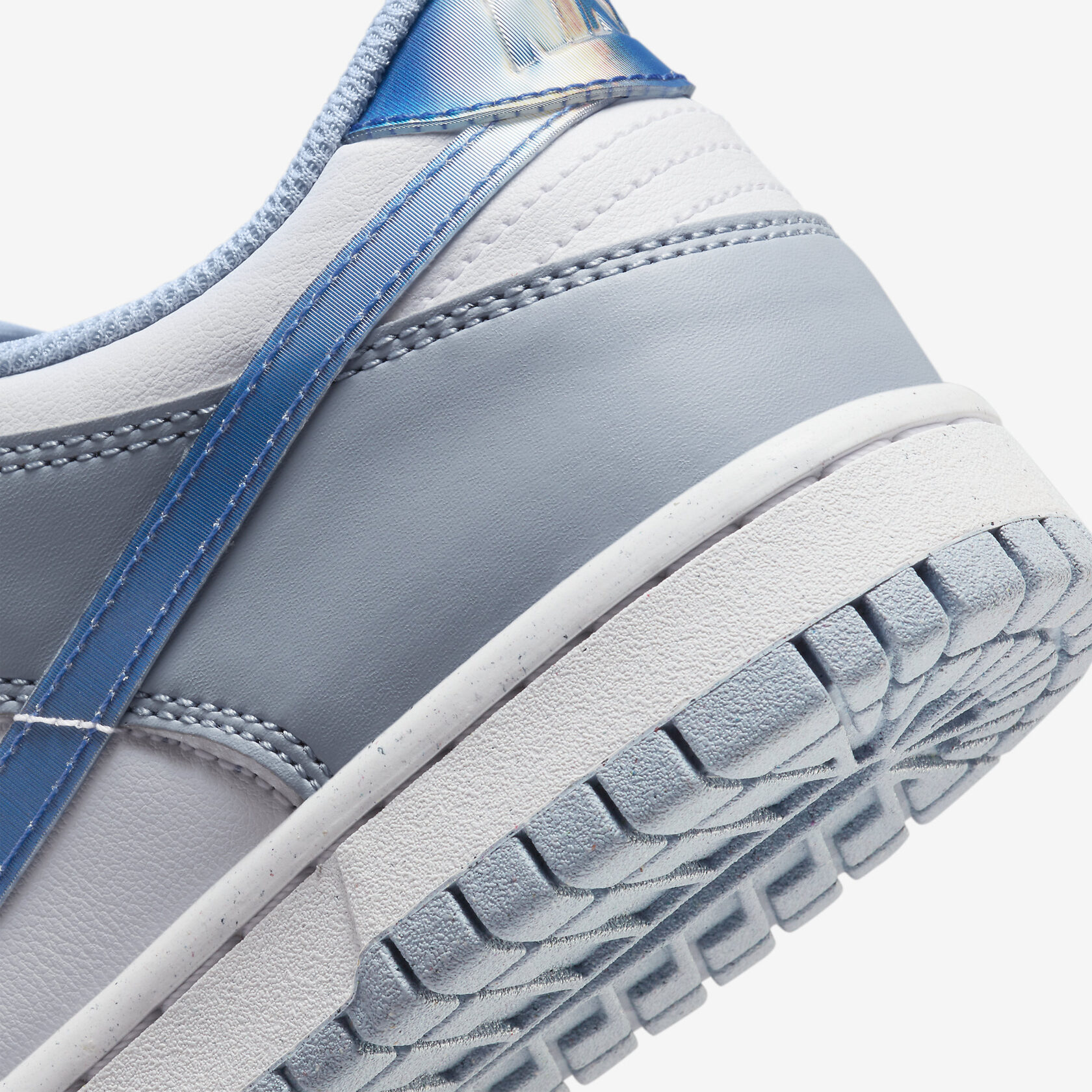 Nike Dunk Low 'Whisper Iridescent' GS7
