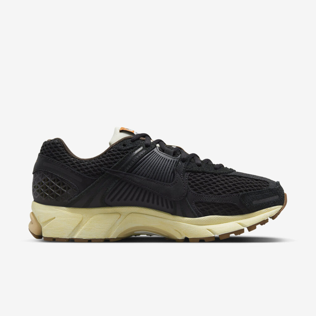Nike Zoom Vomero 5 ‘Black Sesame’3