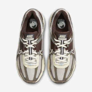 Nike Zoom Vomero 5 'Earth Fossil'3