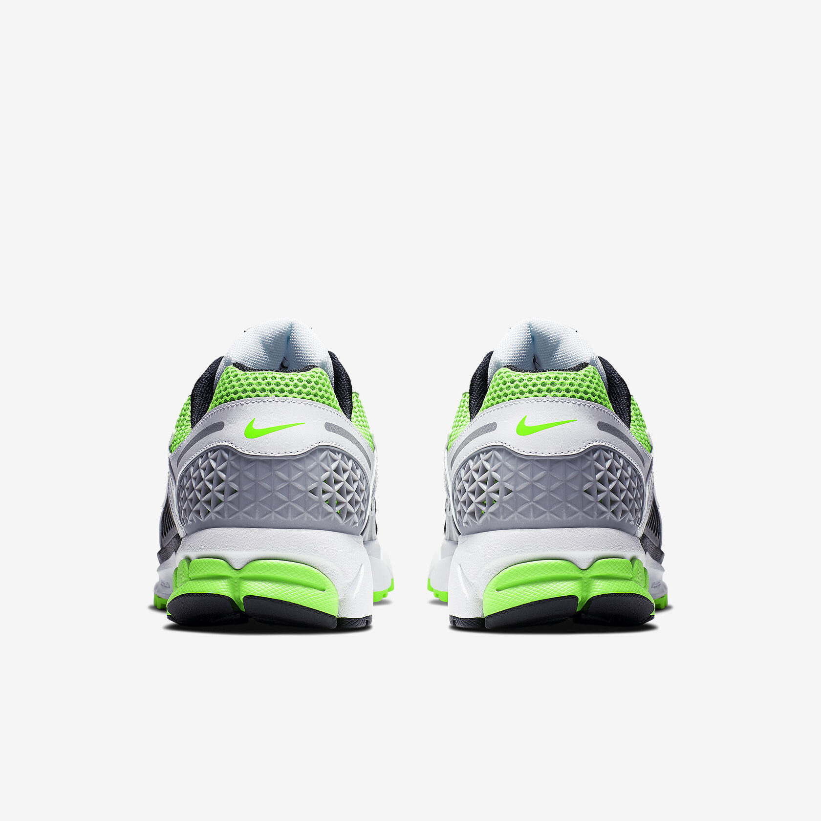 Nike Zoom Vomero 5 'Electric Green'4