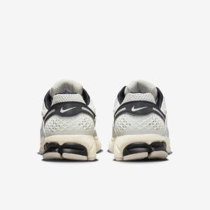 Nike Zoom Vomero 5 'Light Bone'5