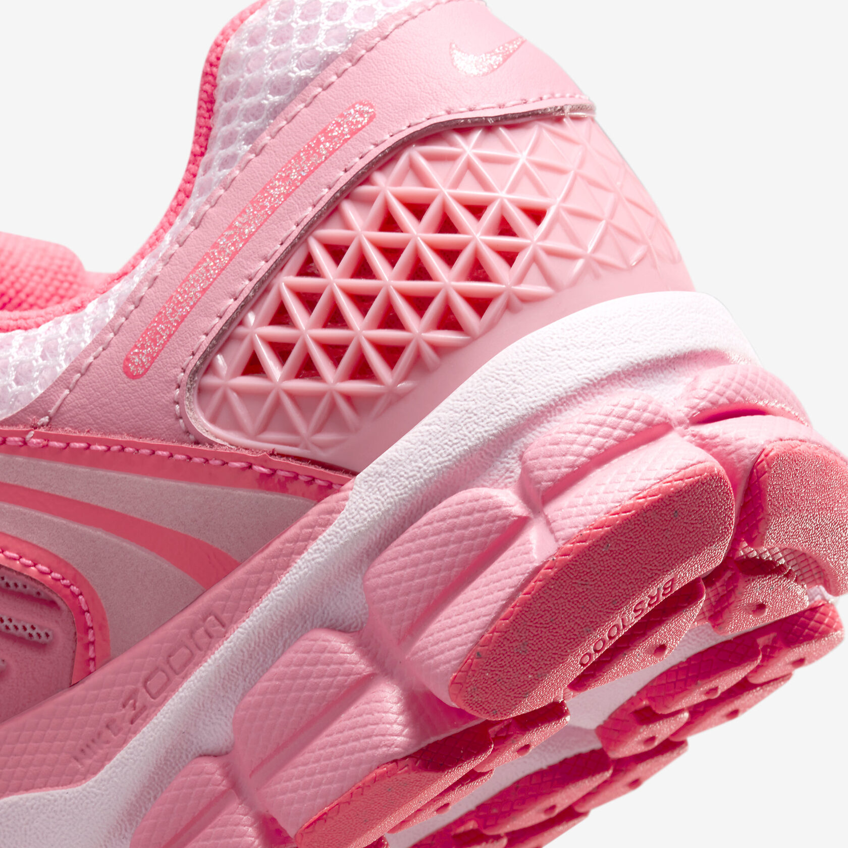 Nike Zoom Vomero 5 'Pink Foam'7