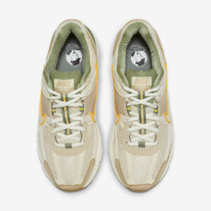 Nike Zoom Vomero 5 'Sail Laser Medium'5