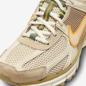 Nike Zoom Vomero 5 'Sail Laser Medium'6