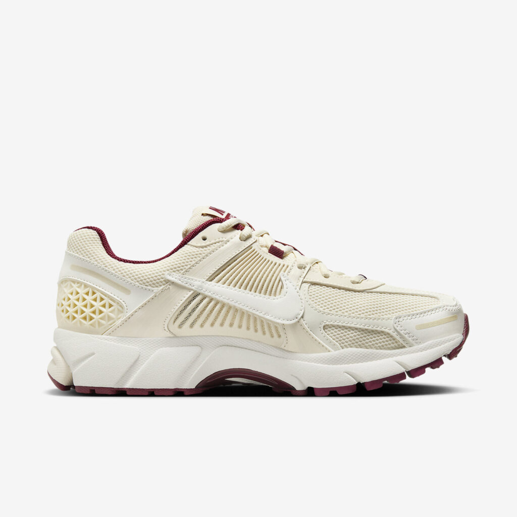 Nike Zoom Vomero 5 ‘Valentine’s Day 2024’2