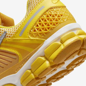 Nike Zoom Vomero 5 'Yellow Ochre'7