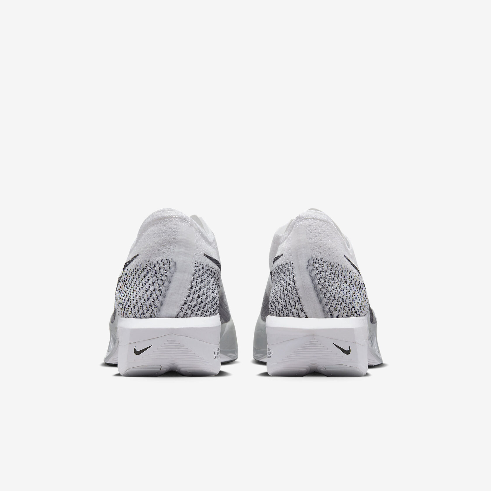 Nike ZoomX VaporFly 3 'Metallic Silver'5