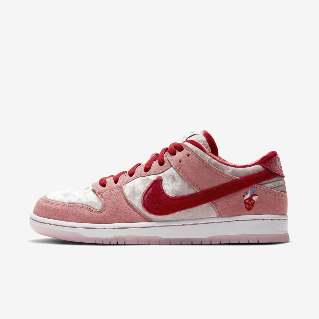 Strangelove Skateboards X Nike SB SB Dunk Low