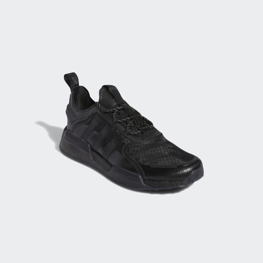 adidas NMD v3 'Triple Black'3
