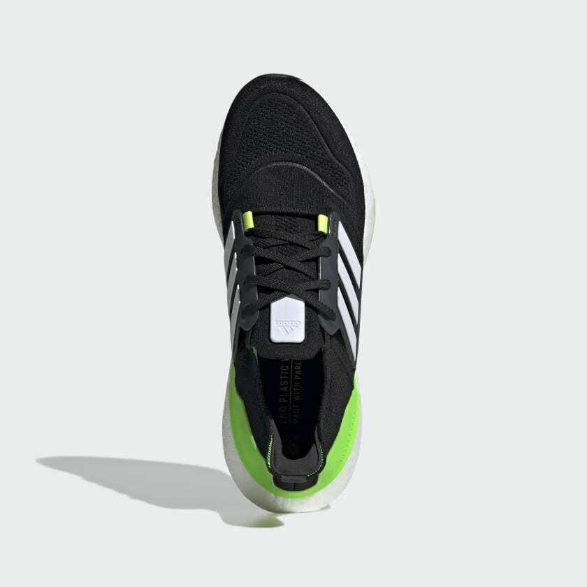 adidas Ultra Boost 22 Solar Green1