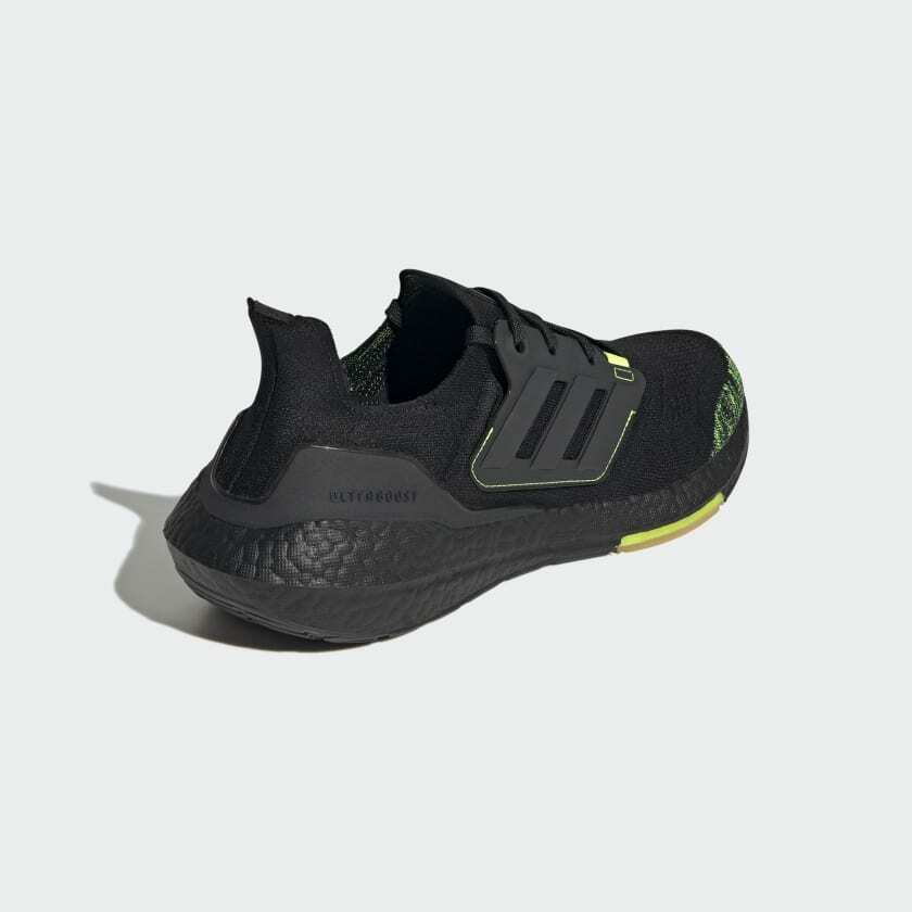 adidas Ultra Boost 22 Solar Yellow Black4