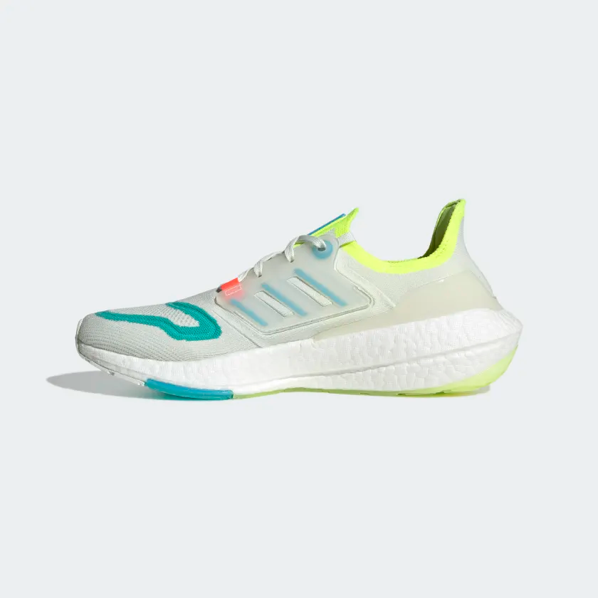 adidas Ultraboost 22 'Sky Rush'1