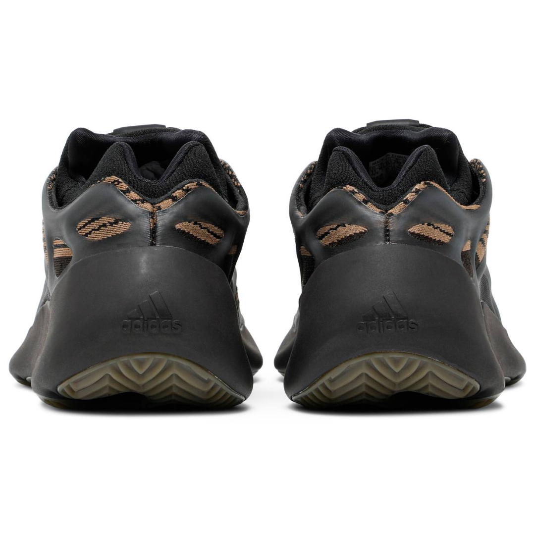 adidas Yeezy 700 V3 'Clay Brown'4