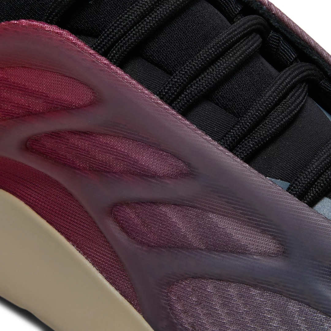 adidas Yeezy 700 V3 'Fade Carbon'7