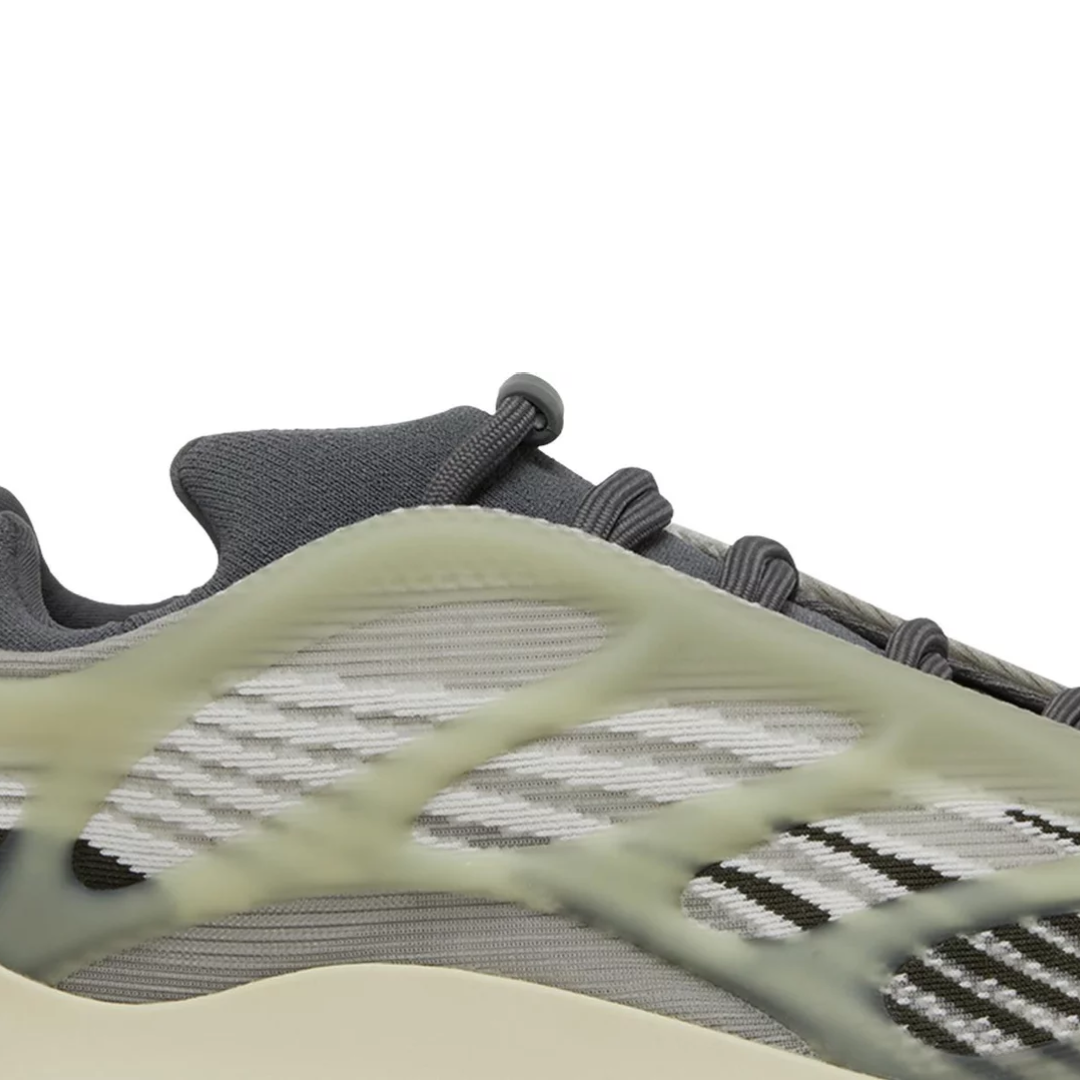 adidas Yeezy 700 V3 'Fade Salt'3