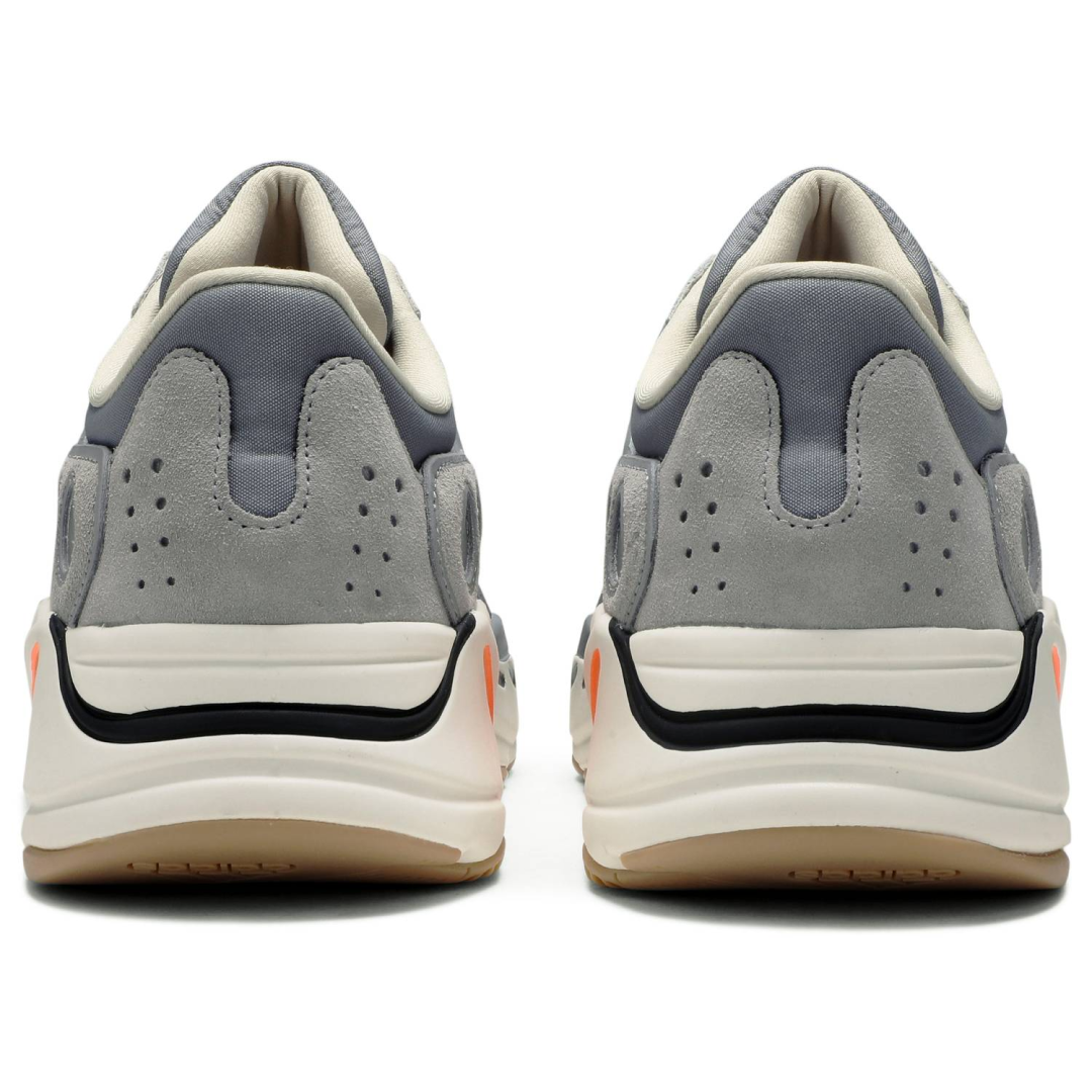 adidas Yeezy Boost 700 'Magnet'4