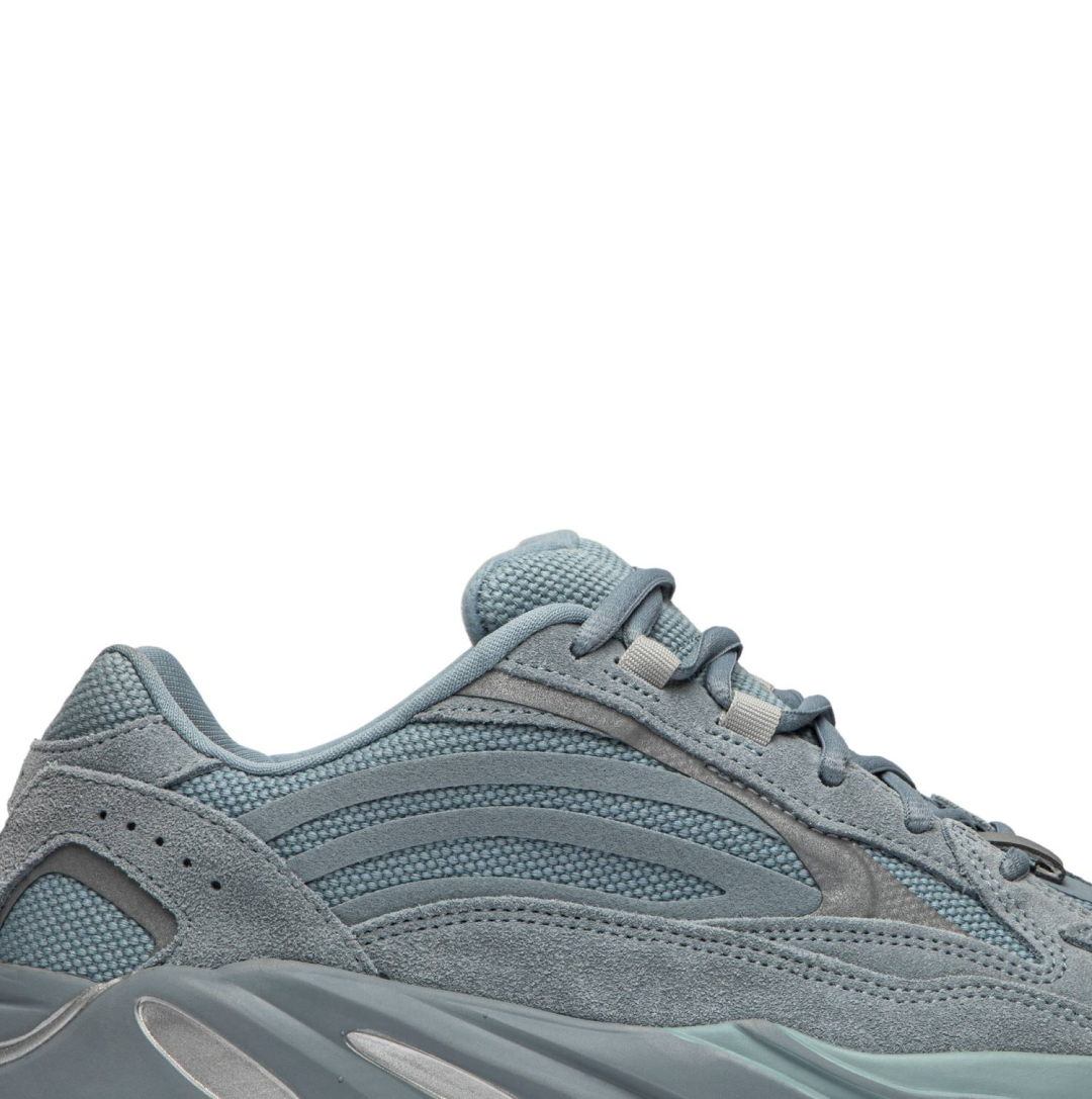 adidas Yeezy Boost 700 V2 'Hospital Blue'2