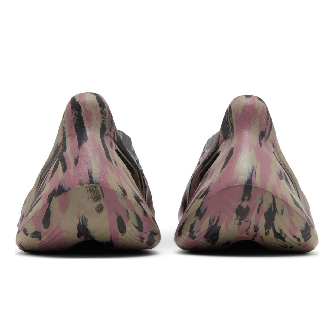 adidas Yeezy Foam Runner 'MX Carbon'3