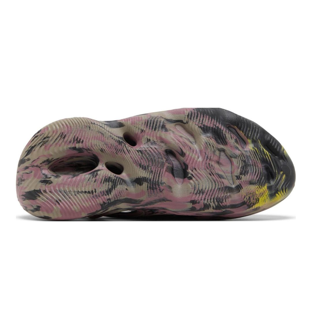 adidas Yeezy Foam Runner 'MX Carbon'4