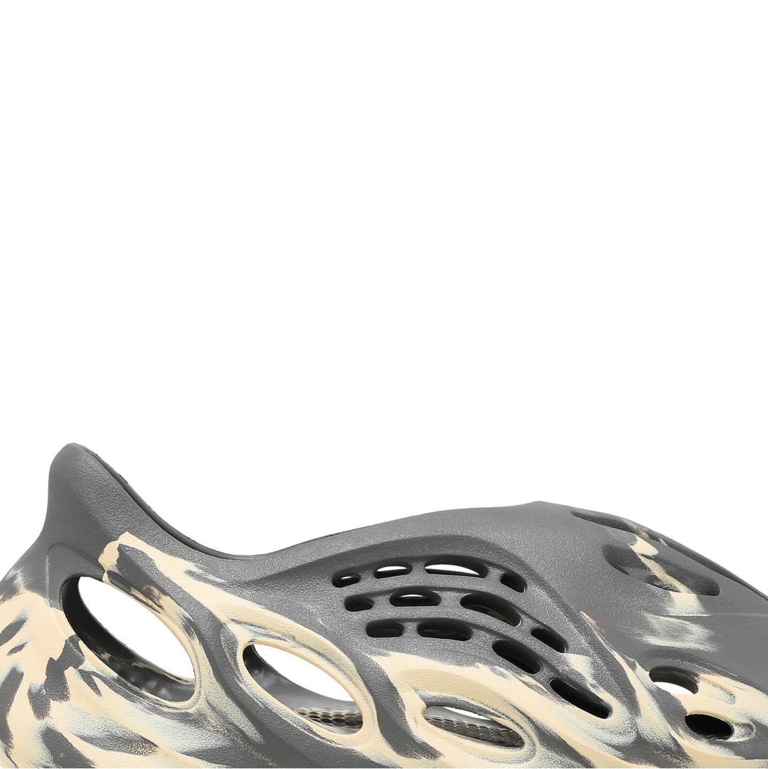 adidas Yeezy Foam Runner 'MXT Moon Grey'2