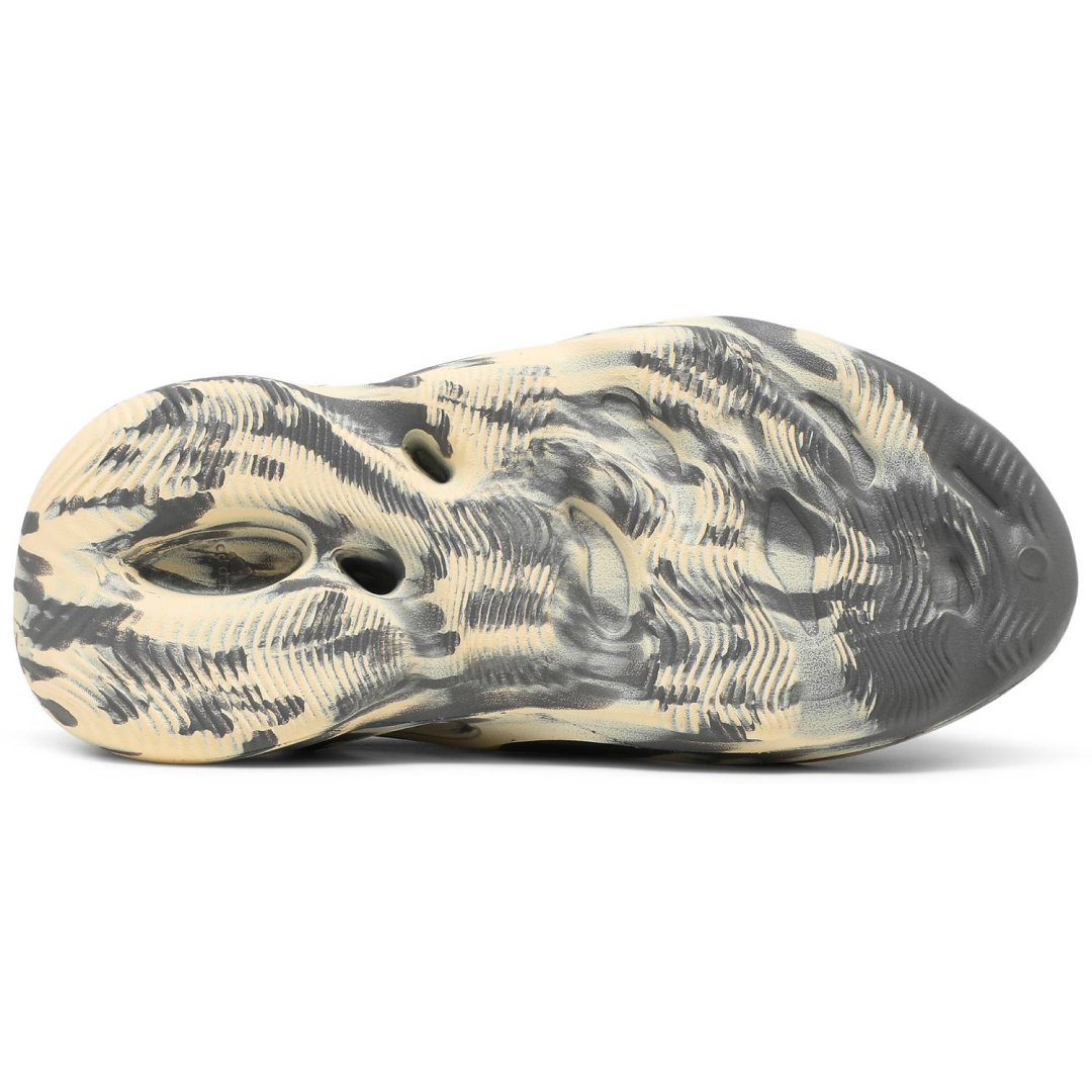 adidas Yeezy Foam Runner 'MXT Moon Grey'3
