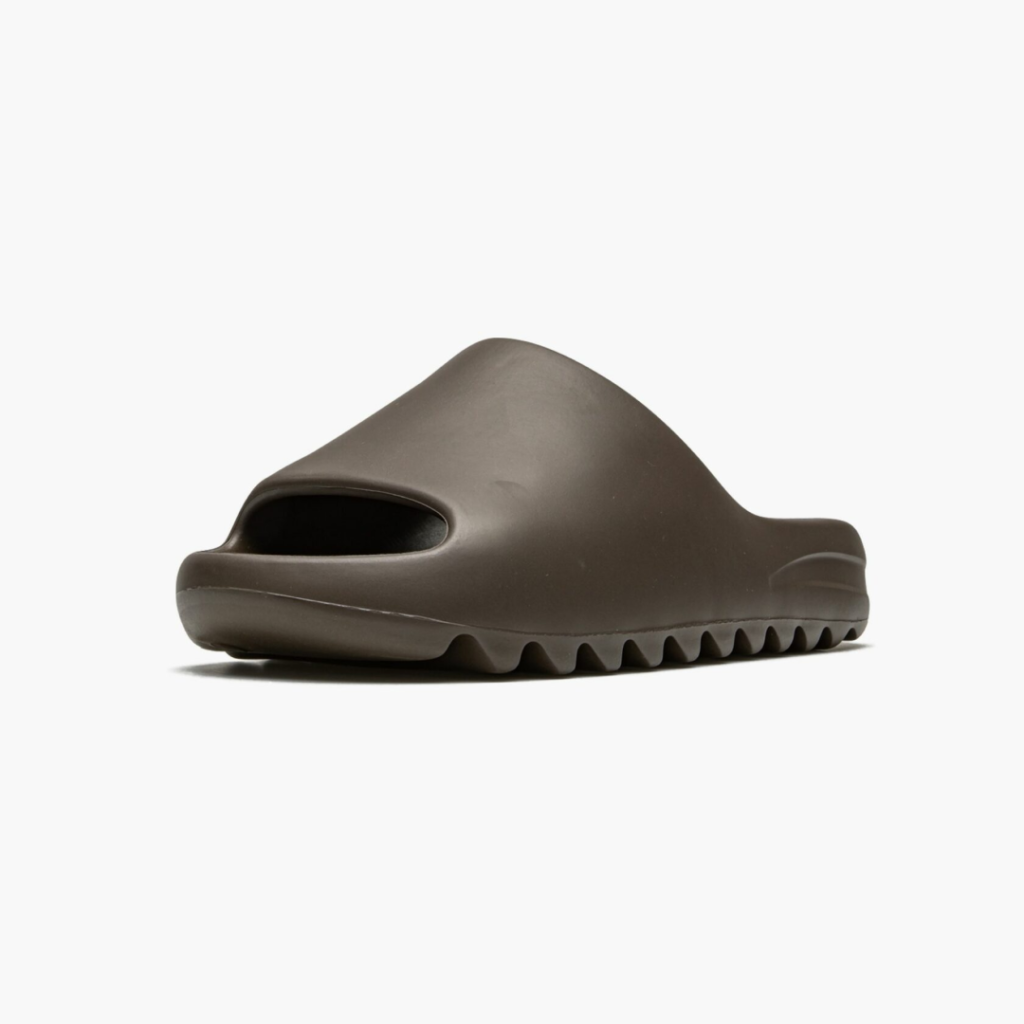 adidas Yeezy Slide ‘Soot’4