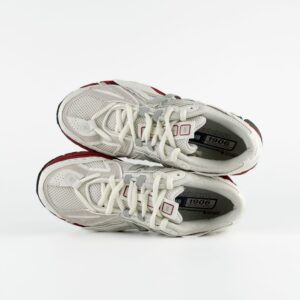New Balance 1906A 'Sea Salt Astro Dust'2