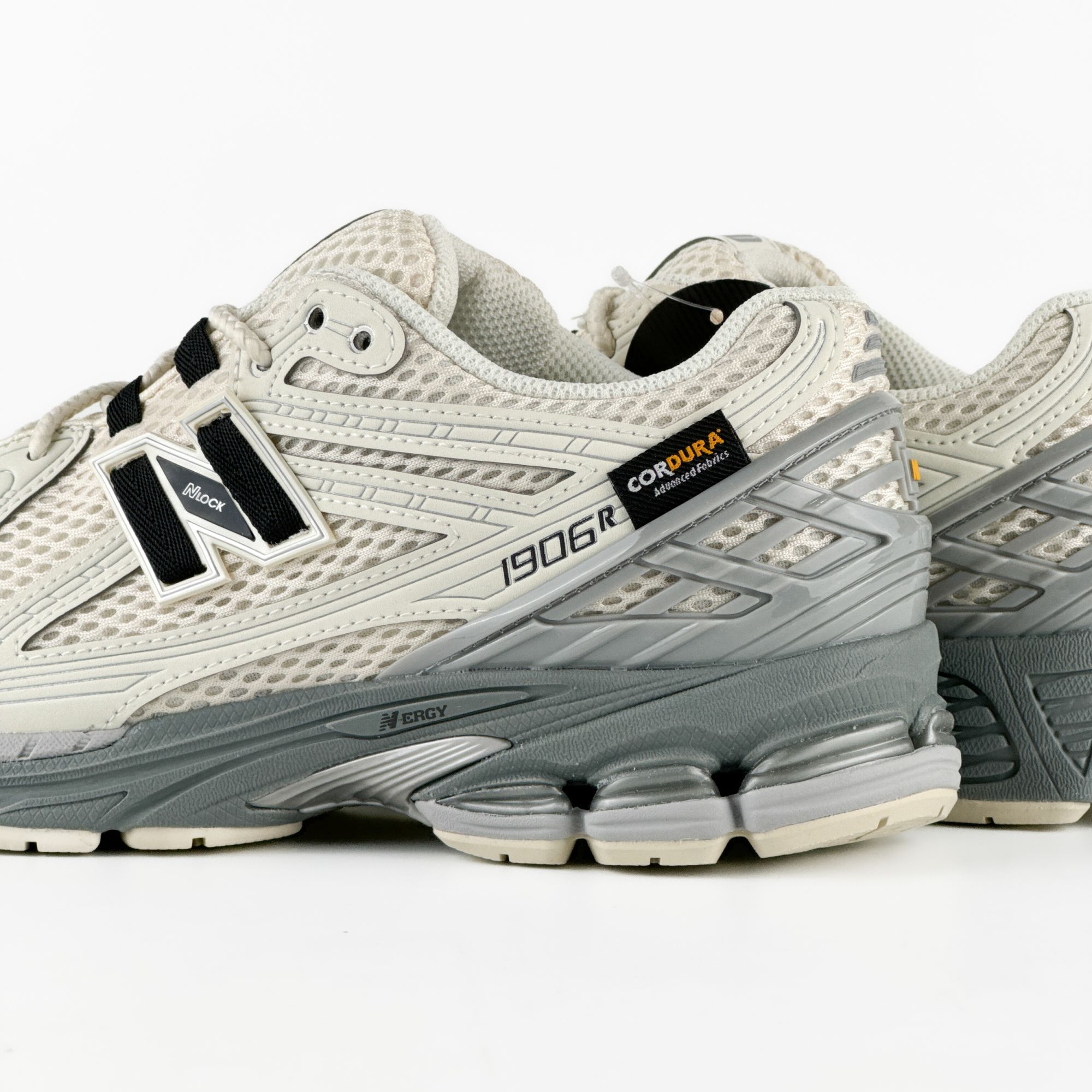 New Balance 1906R Cordura 'Tan Black'3