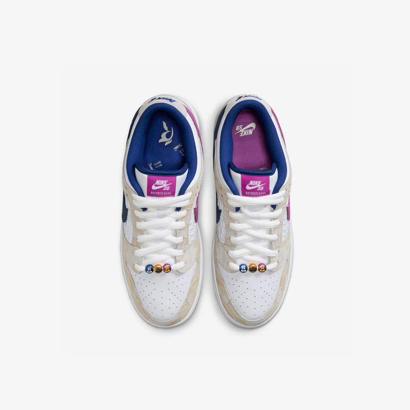 Nike SB Dunk Low Rayssa Leal13