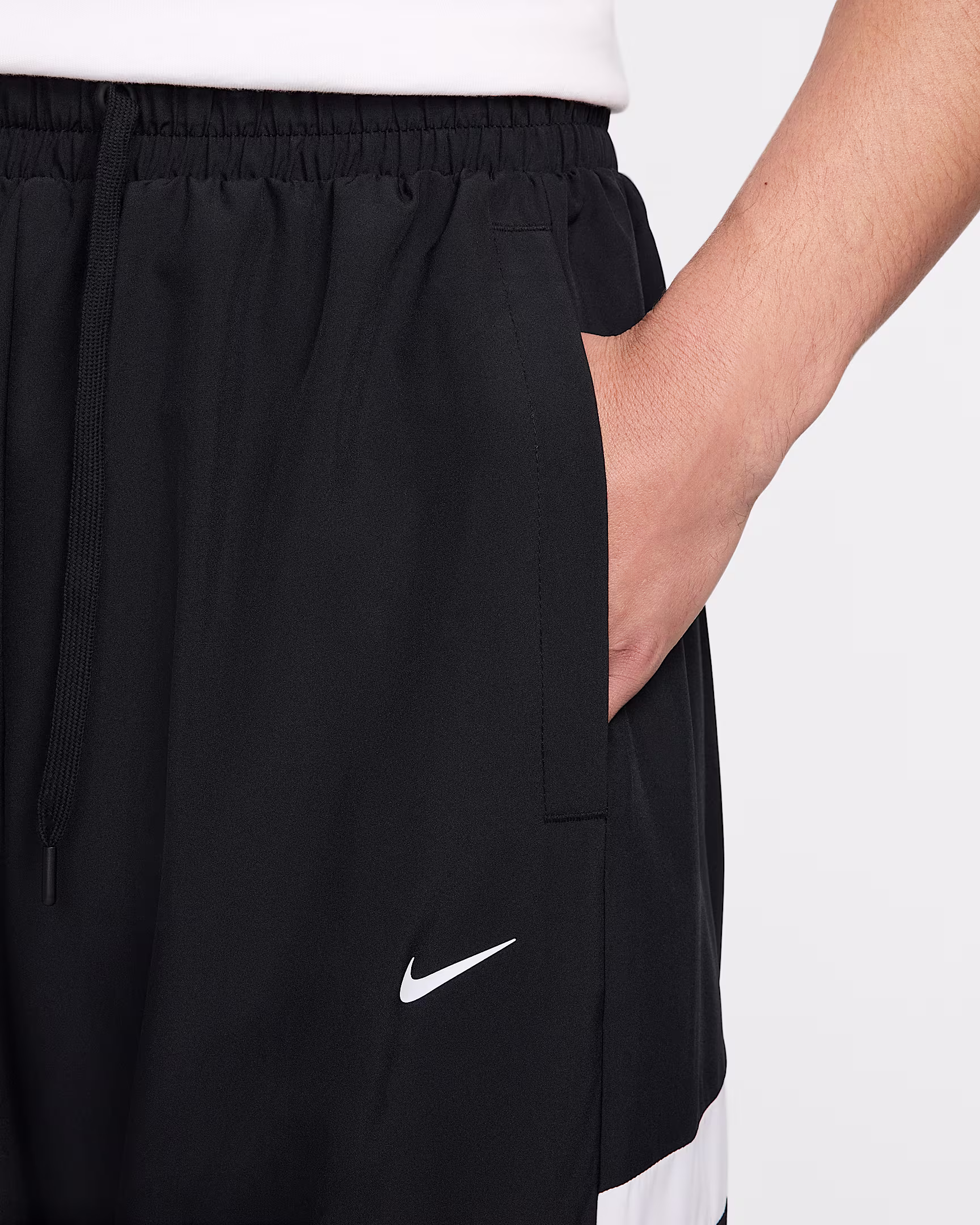 Nike Icon Woven Basketball Trousers2