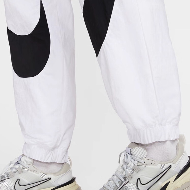 Nike Women's Mid-Rise Trousers3