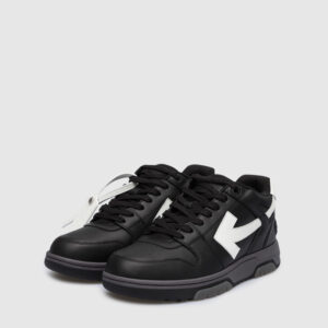 Off-White Out of Office ‘Black White’12