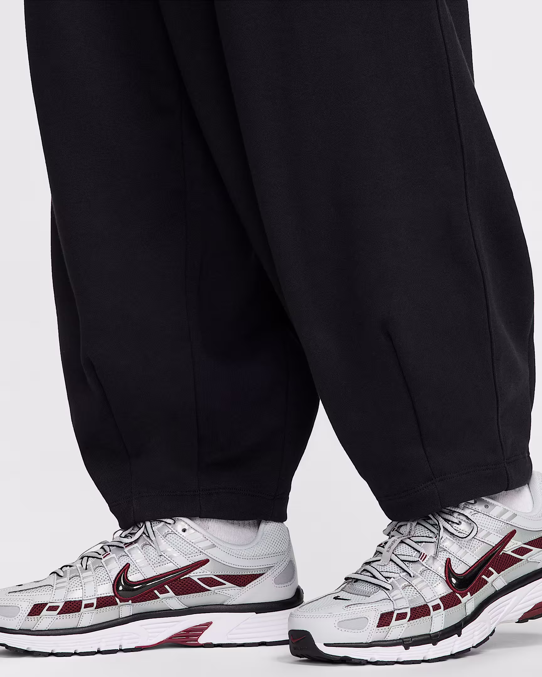 Nike Club Fleece Oversized French Terry Pants5